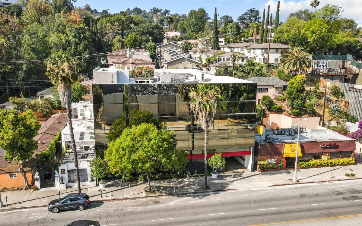 11132 Ventura Blvd, Studio City, CA