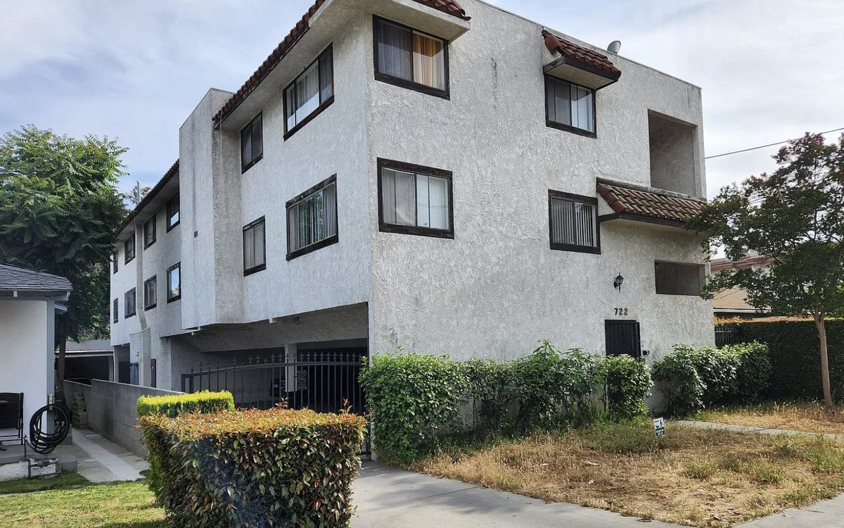 722 E Garfield Ave, Glendale, CA
